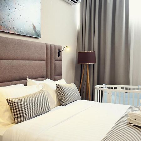Hotel Dirista Shkoder Exterior photo