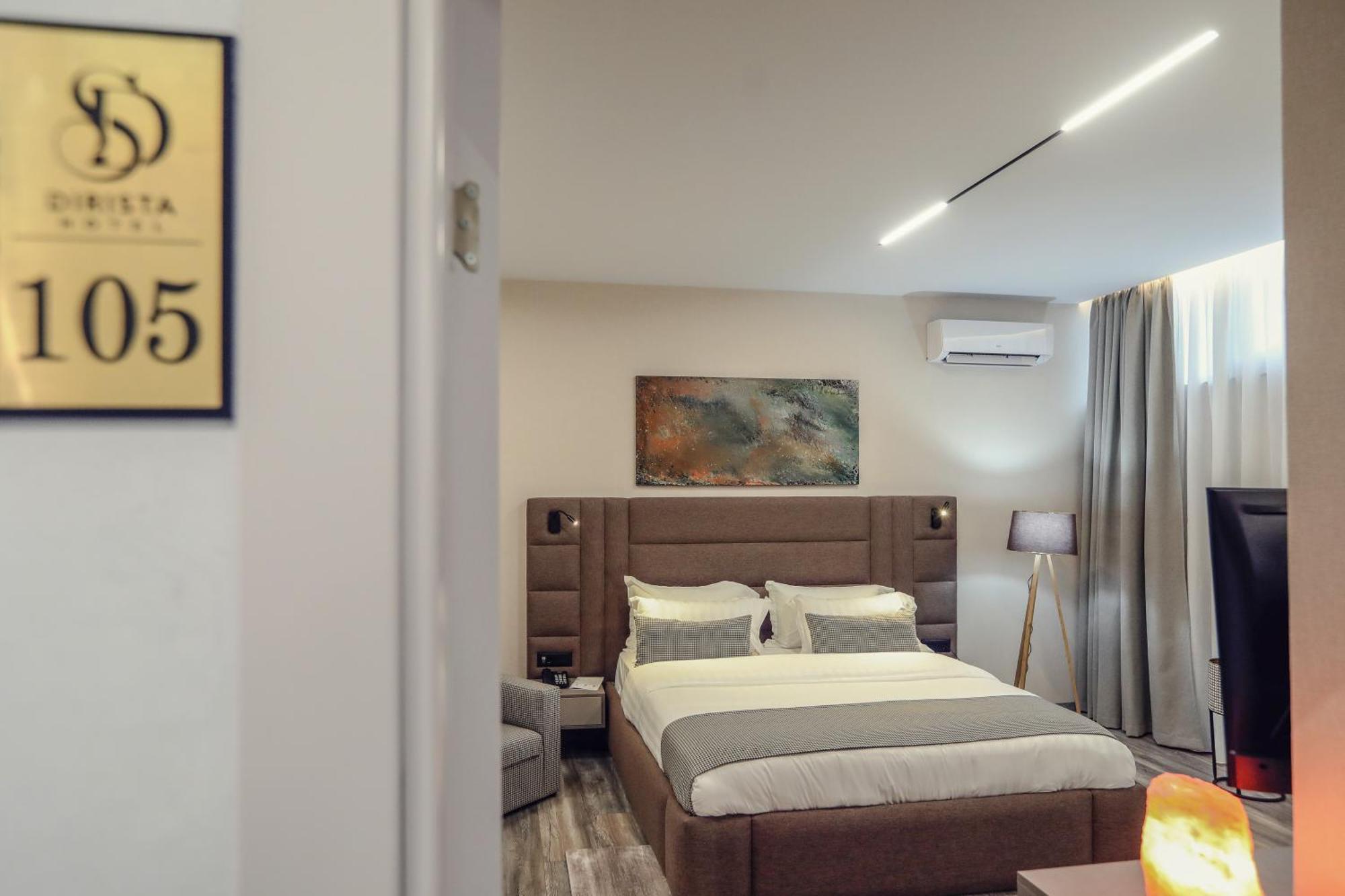 Hotel Dirista Shkoder Exterior photo