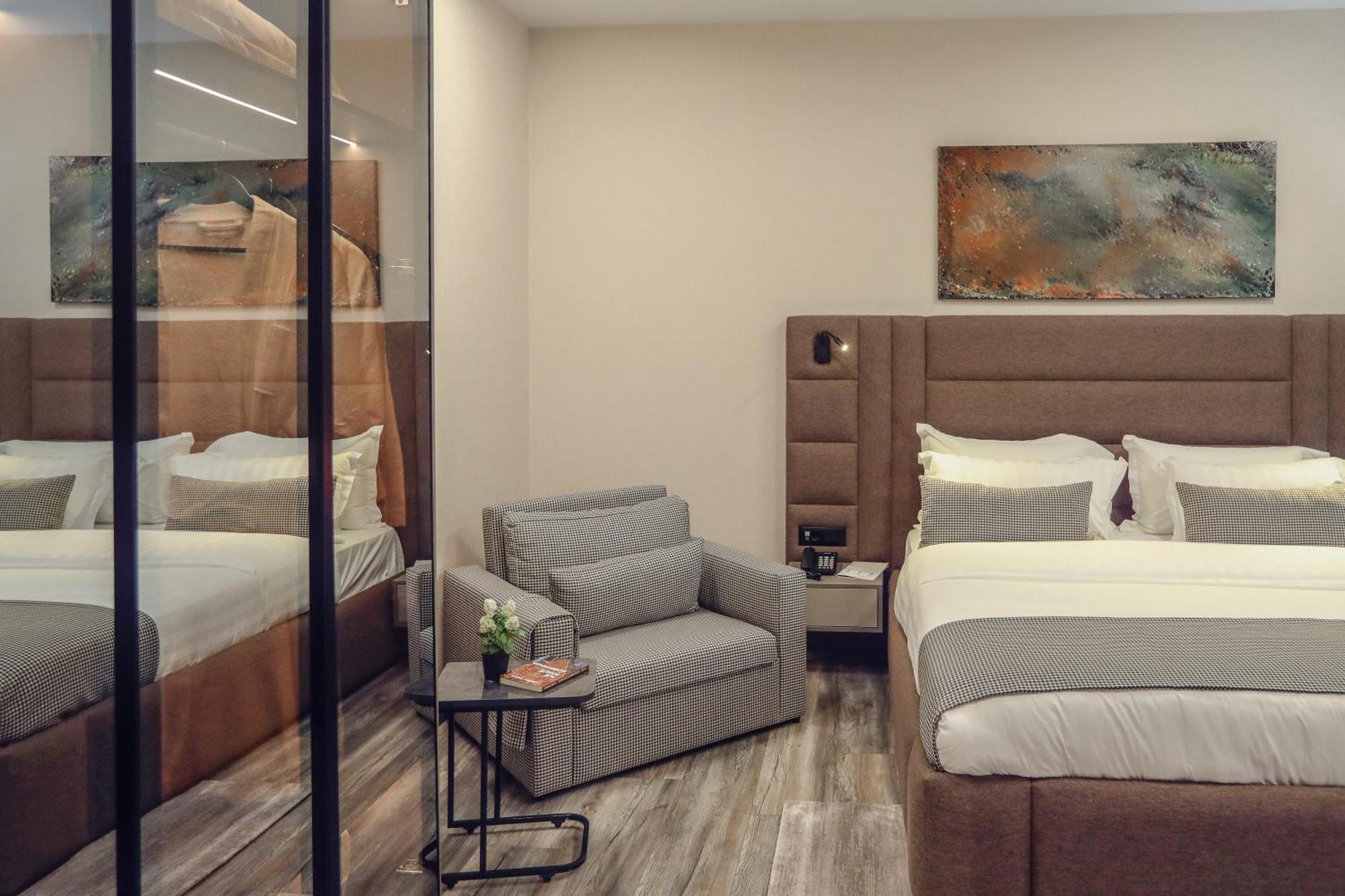 Hotel Dirista Shkoder Exterior photo